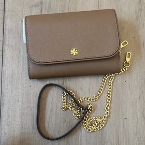 NWT Tory Burch Leather Emerson Chain Wallet